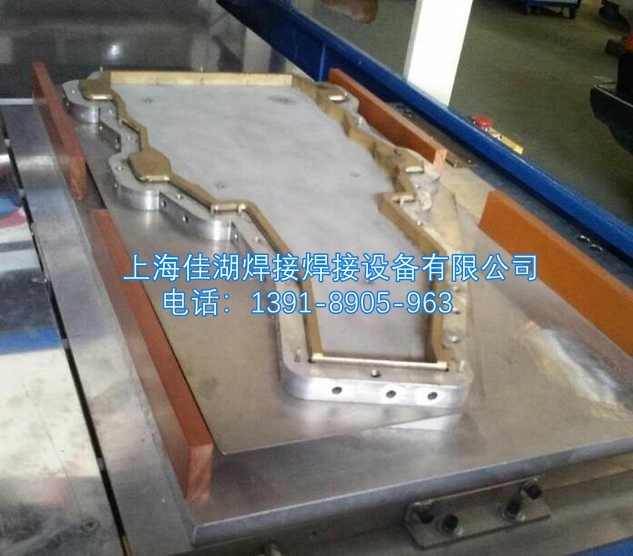 汽車內(nèi)飾模具